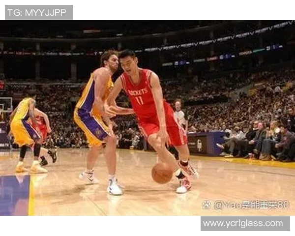 奥兰多魔术与亚特兰大老鹰的激烈对决展现篮球魅力与团队精神