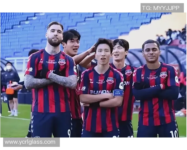 浦项制铁迎战济州联展现足球魅力的精彩对决与战术较量 浦项制铁迎战济州联展现足球魅力的精彩对决与战术较量
