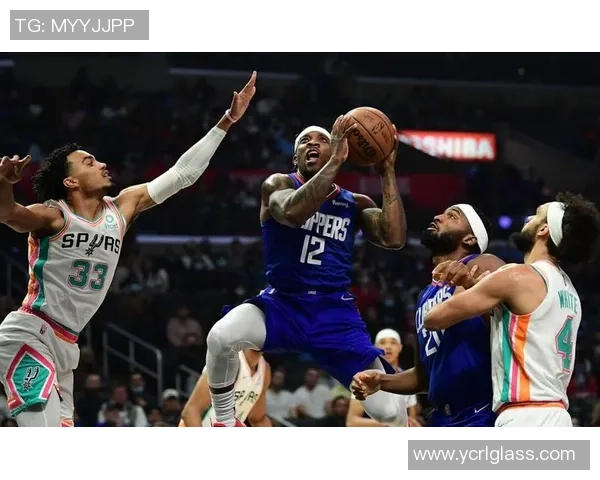 厄勒布鲁与埃夫斯堡最新对决分析及赛季表现评估